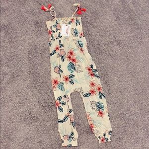 NWT Romper 💖❤️